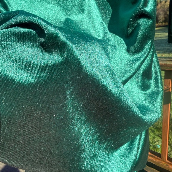 SHEIN Deep Green Velvet Long Sleeve Dress - Picture 3 of 6